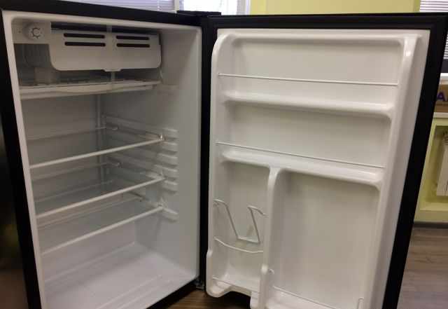 Барный холодильник Cooleq TBC-145S (новый)