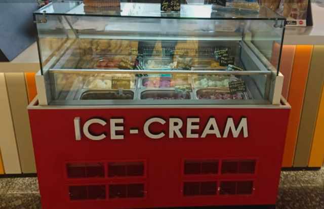 Витрина для мороженого Немига Куб Ice 180