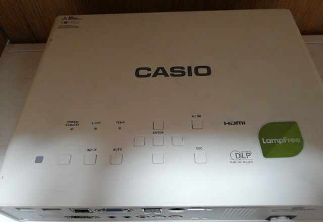 Безламповый проектор Casio XJ-M156