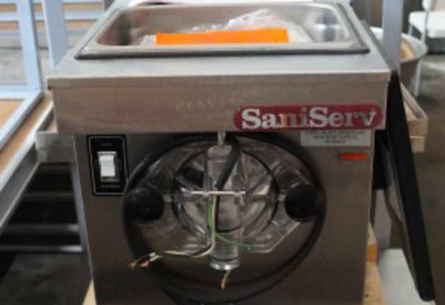 Фризер для мягкого мороженого sani serv 407 V/A