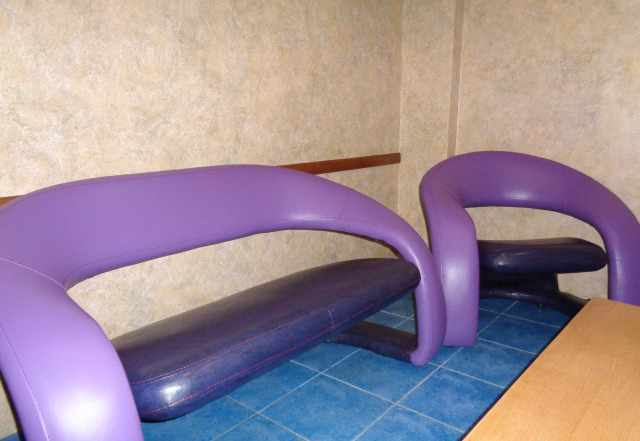 Маникюрные кресла массажные столы