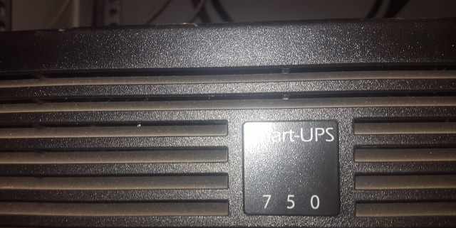 Ибп для серверов и сетевых APC Smart-UPS 750VA