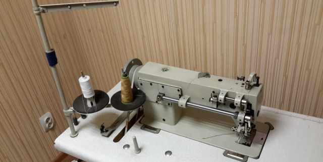 Профессиональная швейная машинка