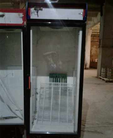 Холодильник, холодильная витрина, морозилка