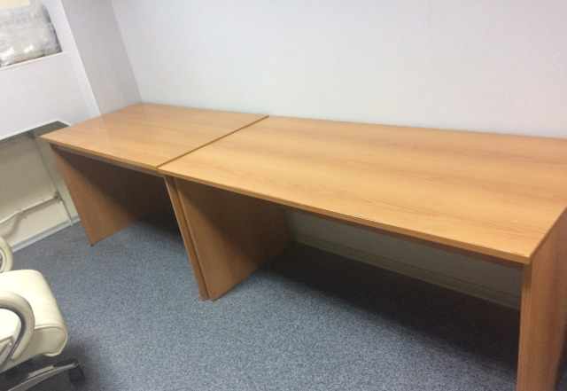 Мебель для офиса (столы)