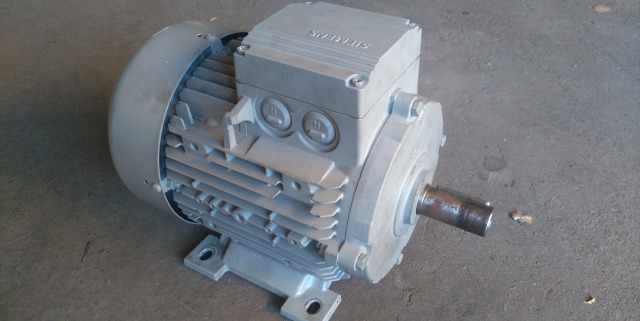 Электродвигатель Siemens 1LA7113-4AA