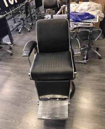 Барберское, парикмахерское кресло для барберов