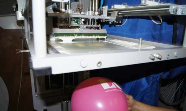 Принтер-станок для печати на воздушных шарах