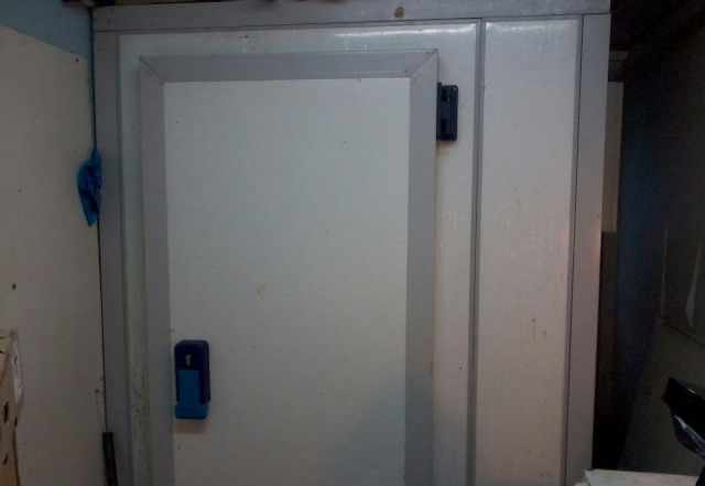 Холодильная камера, морозильный шкаф