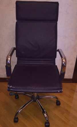  офисное кресло