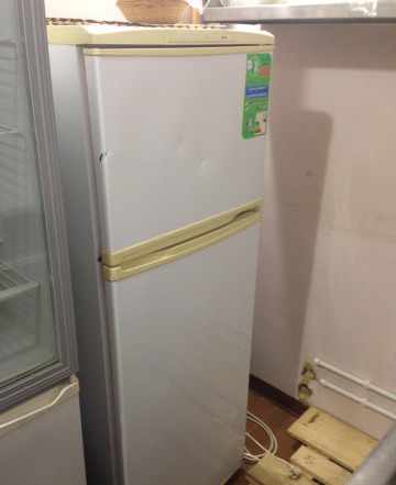 Витрина холодильная, холодильник бытовой