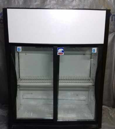 Холодильные шкафы витрины б/у