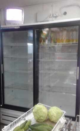 Холодильное и кассовое оборудование б/у для маг