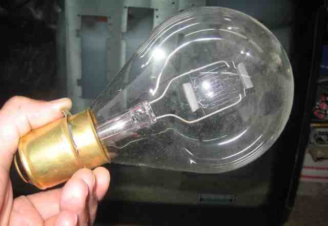 Лампа прожекторная пж 220-500-4