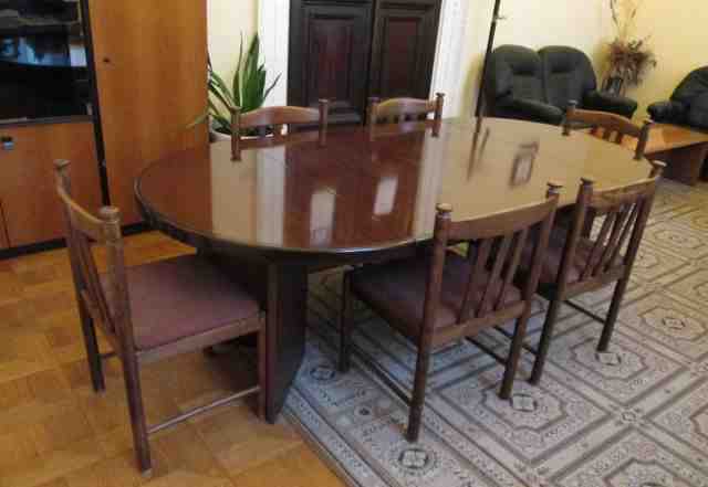 Стол для переговоров + стулья (9шт.)