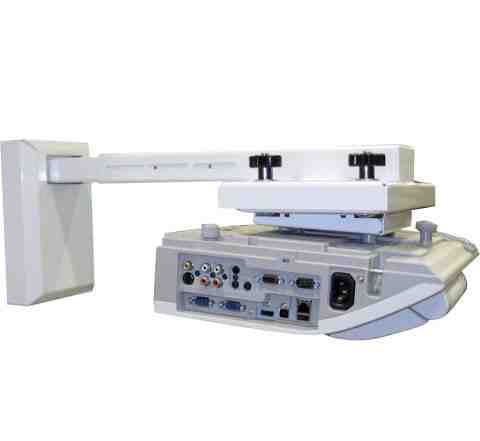 Ультракороткофокусный проектор Hitachi CP-AW250N