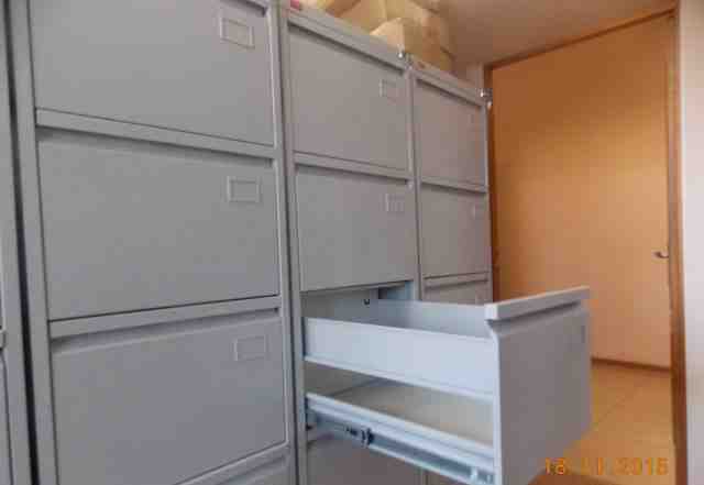 Шкаф архивный металлический с выдвижными ящиками