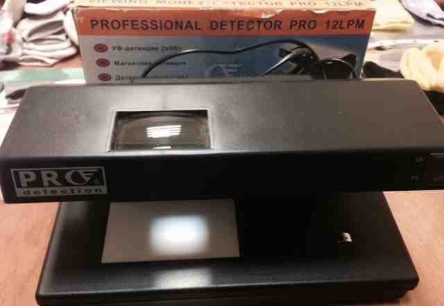 Профессиональный детектор банкнот PRO 12LPM