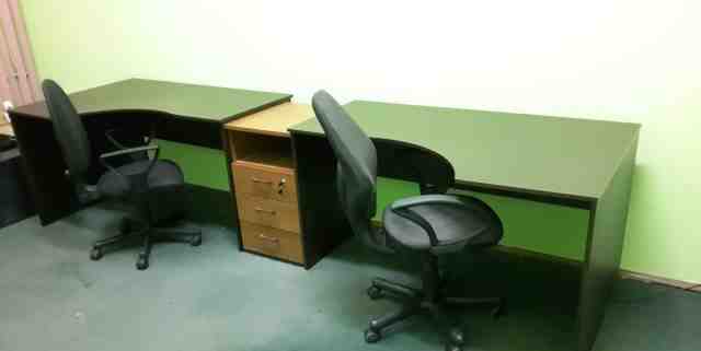  мебель для офиса столы и тумбы