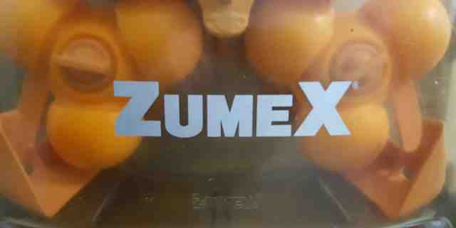 Соковыжималка атоматическая Zumex 200D