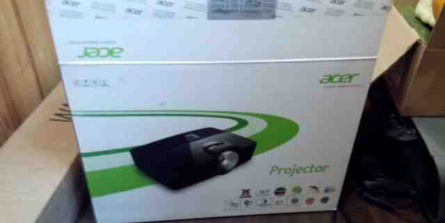 Проектор Acer X113 DLP