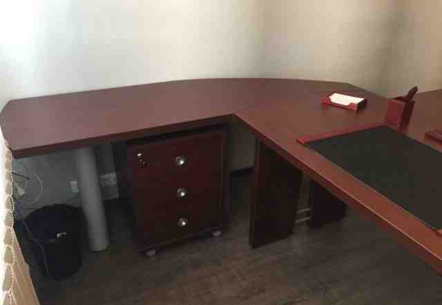 Мебель для офиса (кабинет директора)