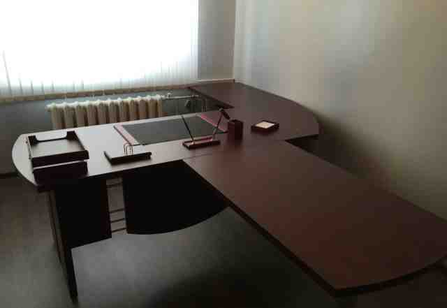Мебель для офиса (кабинет директора)