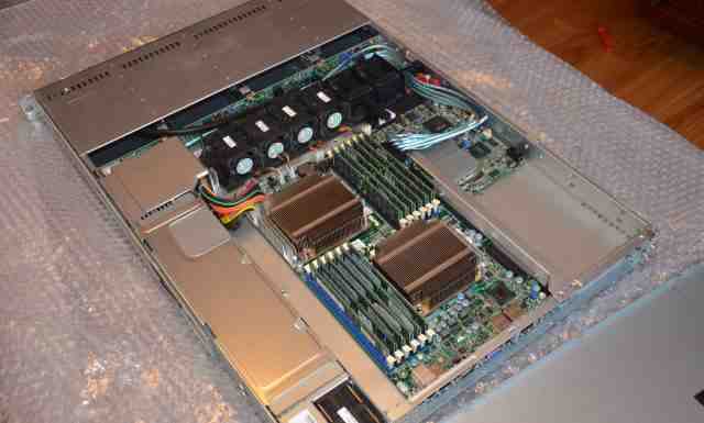 Сервер Supermicro SYS-6016T-UF (1U/4HDD SAS)