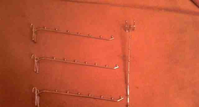 Вешалки (крючки) наклонные на эканом панель