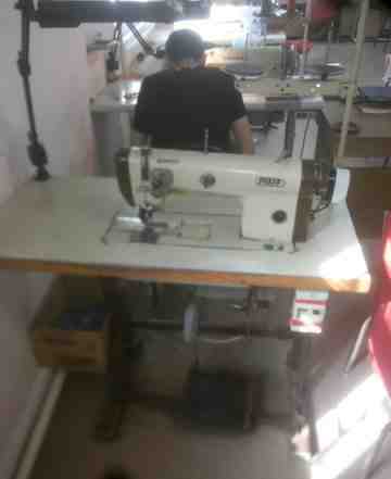Одноигольная швейная машина по коже Pfaff 441
