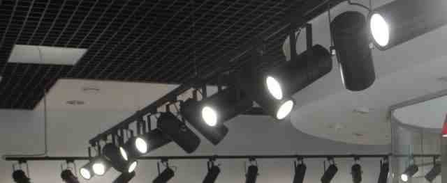 Трековые (подвесные) светильники для магазина