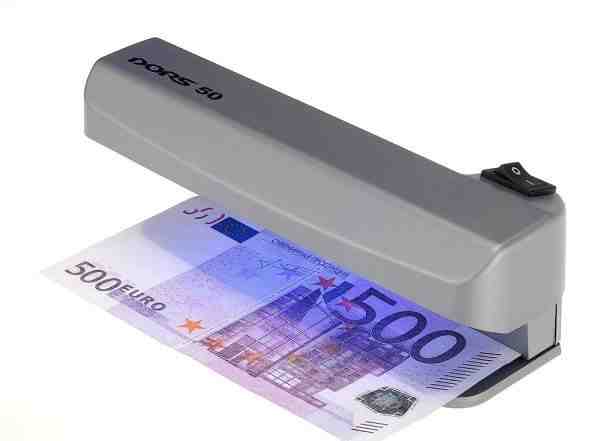 Ультрафиолетовый детектор валют (банкнот) Dors 50