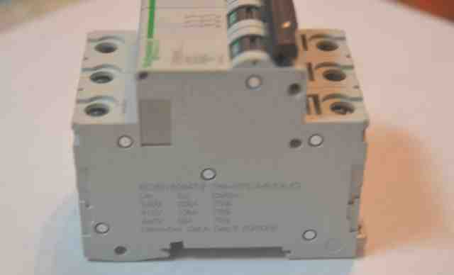Выключатель Schneider Electric C60N 3P-C 25 арт.2