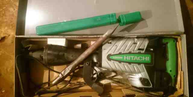 Отбойный молоток Hitachi H65SB2