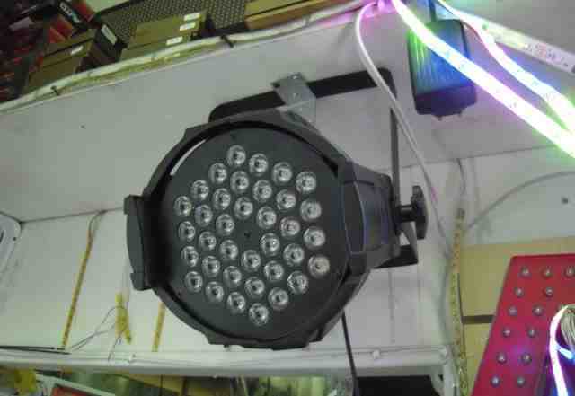 Светильник dmx прожектор светодиодный Par 64 RGB