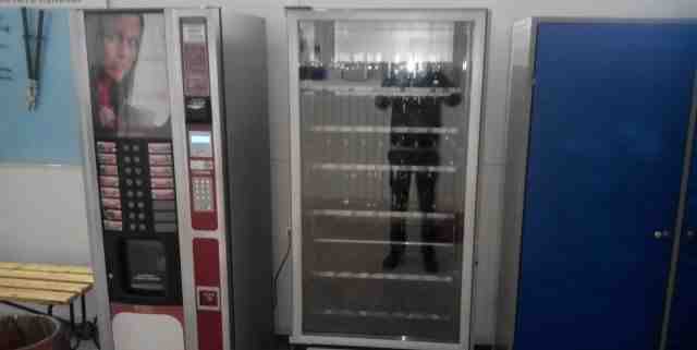Вендинговый автомат Food Box Slave