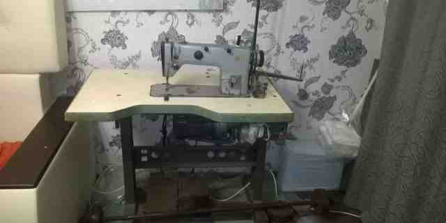Промышленная швейная машинка 1022 кл